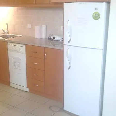 Διαμέρισμα 3 Bedrooms At Kiato 100 M Away From The Beach With Sea View Jacuzzi And Enclosed Garden Νεράντζα