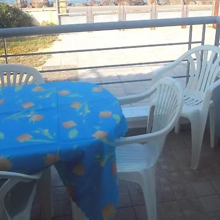 Appartement 3 Bedrooms At Kiato 100 M Away From The Beach With Sea View Jacuzzi And Enclosed Garden