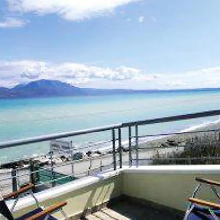 Appartement 3 Bedrooms At Kiato 100 M Away From The Beach With Sea View Jacuzzi And Enclosed Garden *